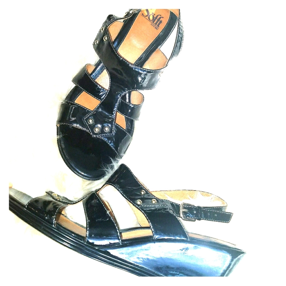 Patent leather Sofft sandals 👡